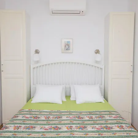 Rego Apartment *